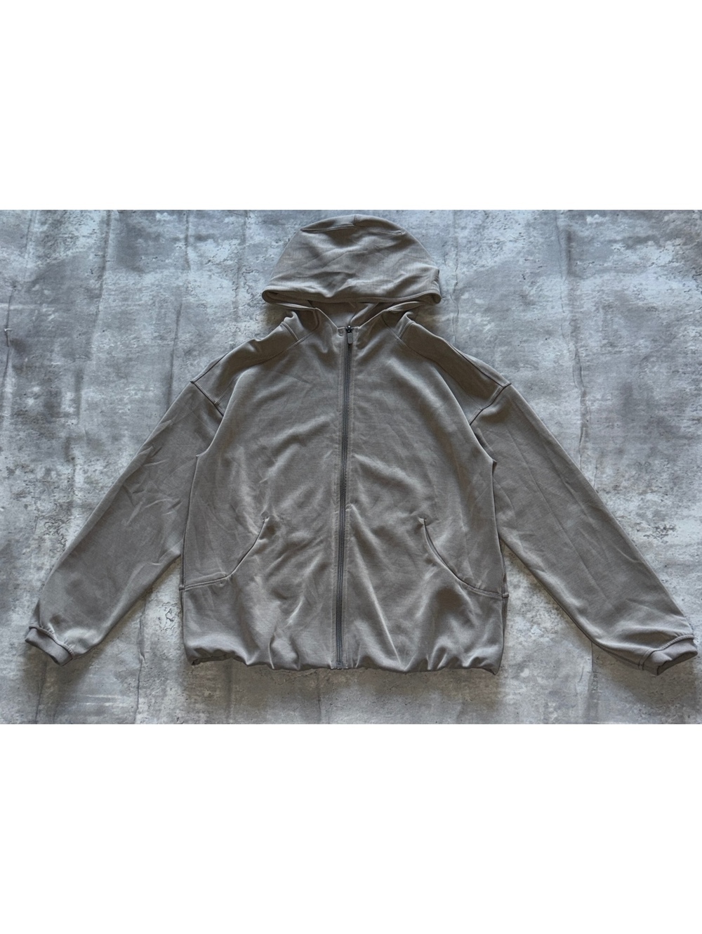 Lululemon Woman’s Oversized Taupe Zip-Up Hoodie Size M